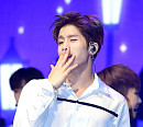 [BZ포토] 아스트로 진진, 손키스 발사~