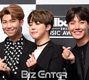 [BZ포토] 랩몬스터-지민-제이홉, 삼단 애교 콤보!