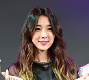 [BZ포토] 박하이, 하트 애교 발사~