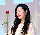 [BZ포토] 설리, 누가 꽃인지 모르겠네~