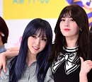 [BZ포토] 마마무 문별-전소미, 걸크러시가 폭발!