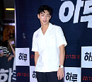 [BZ포토] 지수, 시원한 패션으로 영화관 나들이