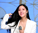 [BZ포토] 티아라 효민, 붉어진 눈시울