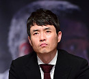 [BZ포토] '군함도' 류승완 감독, 숙연한 표정