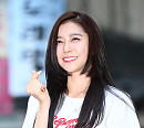 [BZ포토] 헬로비너스 유영, 사랑스러운 손하트