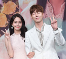 [BZ포토] 윤아-홍종현, 선남선녀의 애교 브이