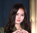 [BZ포토] 김소현, '하트 그리는 인형'