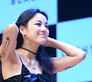 [BZ포토] 이효리, 시선 사로잡는 화려한 타투
