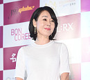 [BZ포토] 김윤진, 레드카펫 빛내는 화사한 미소