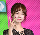 [BZ포토] 박소현, '의상은 섹시, 포즈는 깜찍'