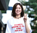 [BZ포토] 이엘리야, 부끄럽지만 '귀엽게 브이'