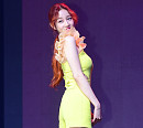 [BZ포토] 박보람, 군살 허용하지 않는 밀착 점프슈트