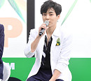 [BZ포토] 엑소 시우민, '앉아서도 비주얼 반짝~'
