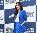 [BZ포토] 이선빈, 보기만 해도 시원해지는 '코발트블루 슈트'