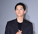 [BZ포토] 송중기, 설렘+긴장 가득한 표정