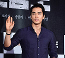 [BZ포토] 송승헌, 여심 녹이는 멋진 손인사