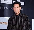 [BZ포토] 이정재, 아무나 소화할 수 없는 '매직아이 셔츠'