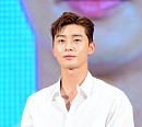 [BZ포토] 박서준, '반듯하게 잘 생겼다'