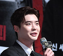 [BZ포토] 이종석, '브이아이피, 남자영화 끌려~'