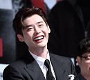 [BZ포토] 이종석, '아이고 배야~'