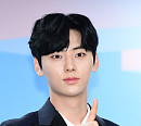 [BZ포토] 워너원 황민현, '어김없이 황제 비주얼'
