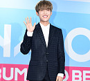[BZ포토] 워너원 박우진, '기분 좋은 데뷔날'