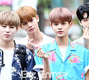 [BZ포토] 하성운-배진영-이대휘-황민현, '마음에 드는 하트로~'