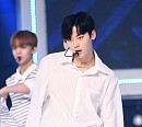 [BZ포토] 워너원 황민현, '멋짐이 활활~'