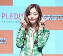 [BZ포토] 프리스틴 은우, '깜찍하게 양손 브이'