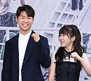 [BZ포토] 강민혁-권민아, '파이팅 아닌 의리!'