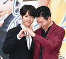 [BZ포토] 양세종-김재욱, '하트 포즈 난감해'