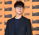[BZ포토] 남궁민, '뿔테안경에 빠진 듯'