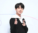 [BZ포토] 방탄소년단 진, '사랑의 총알 빵야~'