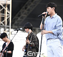 [BZ포토] 버즈, '뮤직 페스티벌에 록이 빠질 수 없죠'