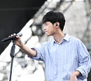[BZ포토] 버즈 민경훈, '무대에서 멋짐 폭발'