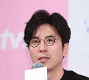 [BZ포토] '이번생은' 박준화 감독, "tvN 새 역사 만들어보겠다"