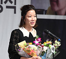 [BZ포토] 전혜진, '영평상' 여우조연상 수상