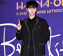 [BZ포토] 워너원 황민현, '멋짐이 폴폴~'