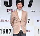[BZ포토] 유해진, '베이지 재킷으로 화사하게'