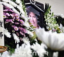 [BZ포토] 故 이미지 빈소, '고인의 명복을 빕니다'