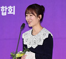 [BZ포토] 서현진, 2017 그리메상 시상식 '최우수여자연기자상 수상'