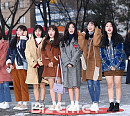 [BZ포토] 프로미스9, 보이그룹 못지않은 우렁찬 인사