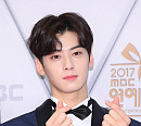 [BZ포토] 아스트로 차은우, 얼굴천재의 손하트