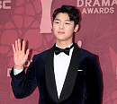 [BZ포토] 강민혁, '상남자 향기 폴폴~'