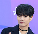 [BZ포토] 뉴이스트W JR, 훈훈한 비주얼