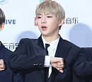 [BZ포토] 워너원 강다니엘, 박력 넘치는 인사