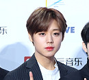 [BZ포토] 워너원 박지훈, '눈빛이 넘버원'