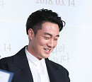 [BZ포토] 소지섭, '내가 웃는게 웃는게 아니야'
