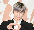 [BZ포토] 워너원 강다니엘, '이러니 안 반하나'