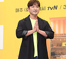 [BZ포토] 신화 이민우, 태국식 인사로 '싸와디캅'